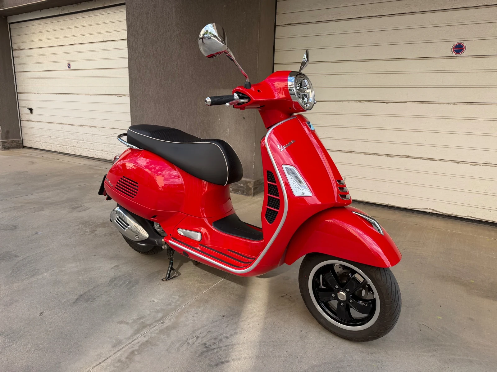 Vespa GTS 300, снимка 2 - Мотоциклети и мототехника - 55069667