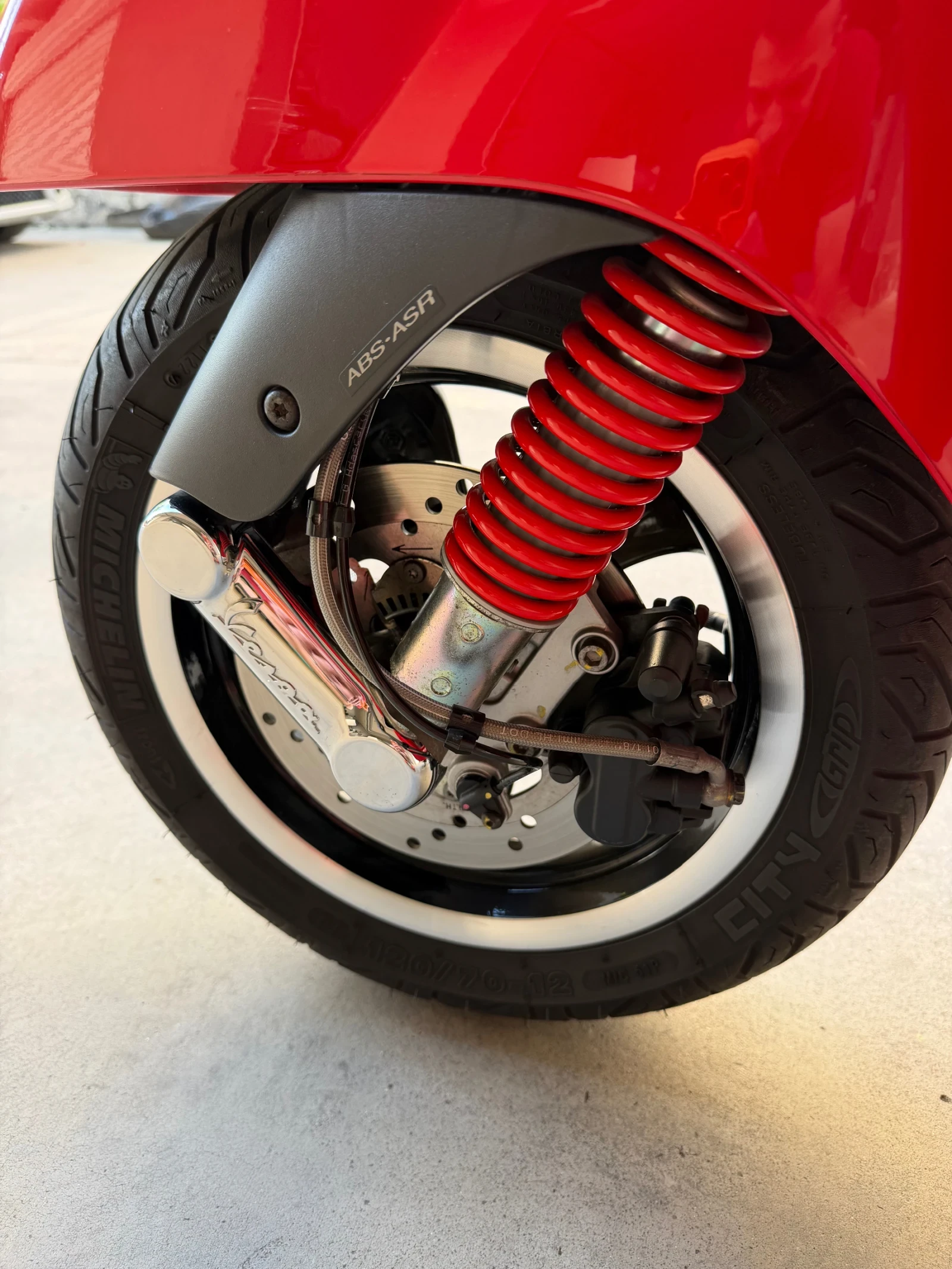 Vespa GTS 300, снимка 16 - Мотоциклети и мототехника - 55069667