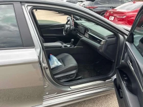 Toyota Camry * CVT AWD * АВТОКРЕДИТ БЕЗ ПЪРВОНАЧАЛНА ВНОСКА* , снимка 11