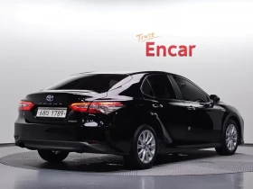Toyota Camry XV70 2.5 LE Hybrid, снимка 2
