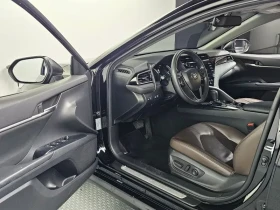 Toyota Camry XV70 2.5 LE Hybrid, снимка 9