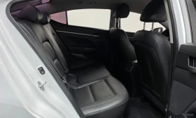 Hyundai Elantra Подгрев\Start Stop\Реални километри, снимка 12