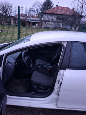 Seat Leon 1.4 i - 4500 лв. / 2300.81 € - 64616959 8