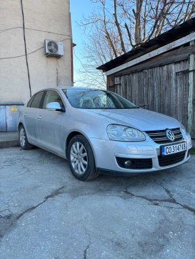VW Jetta 1.9TDI DSG6. 105 - 2500 € / 4889.57 лв. - 54103233 2