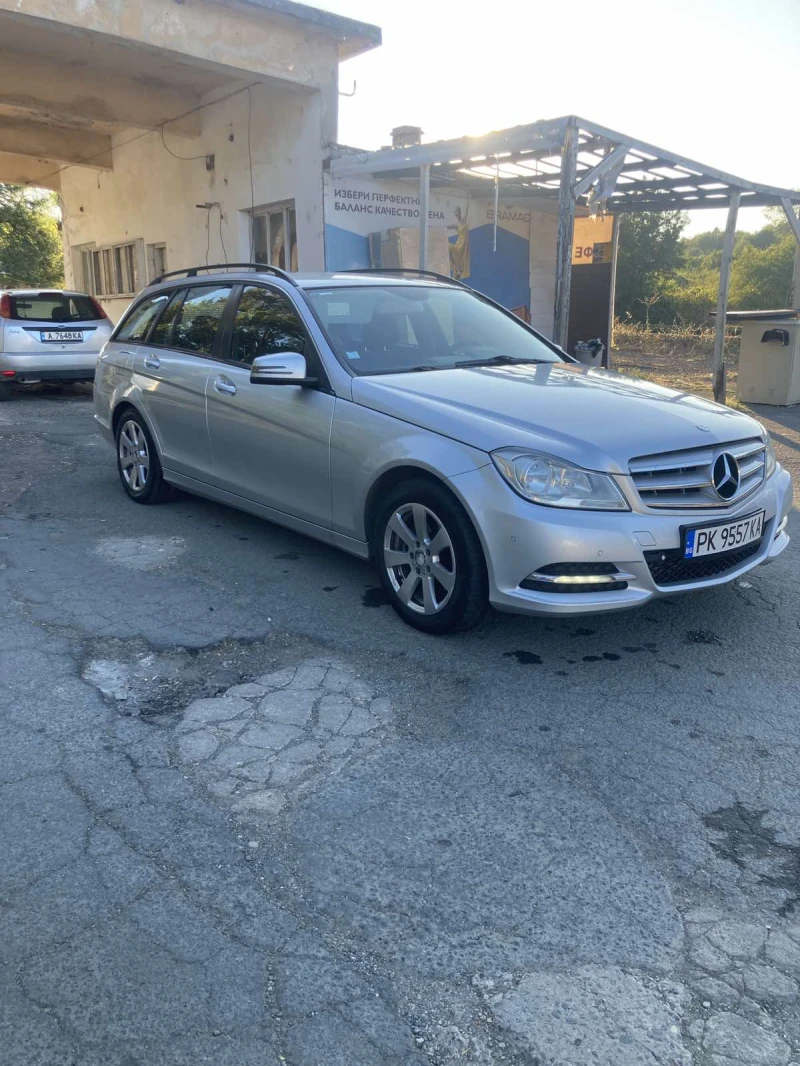 Mercedes-Benz C 220, снимка 8 - Автомобили и джипове - 47202416