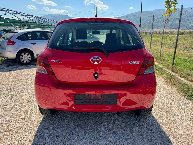 Toyota Yaris 1.33i vvt-i. 100к.с. 97000км!!!, снимка 6 - Автомобили и джипове - 47364374