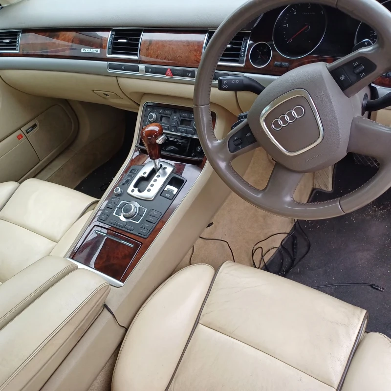 Audi A8 3.0TDI, снимка 4 - Автомобили и джипове - 47791212