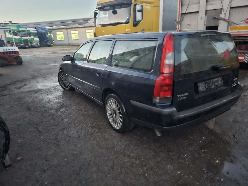 Volvo V70, снимка 6 - Автомобили и джипове - 48284512