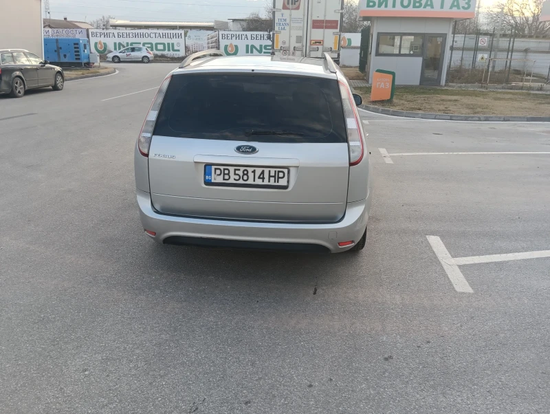 Ford Focus 1.6, снимка 4 - Автомобили и джипове - 48631243