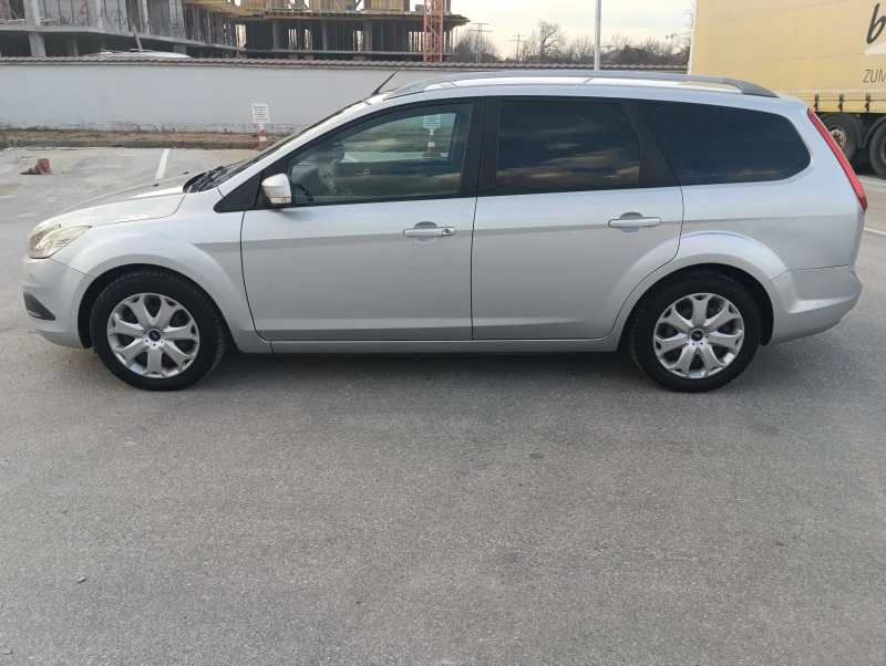 Ford Focus 1.6, снимка 3 - Автомобили и джипове - 48631243