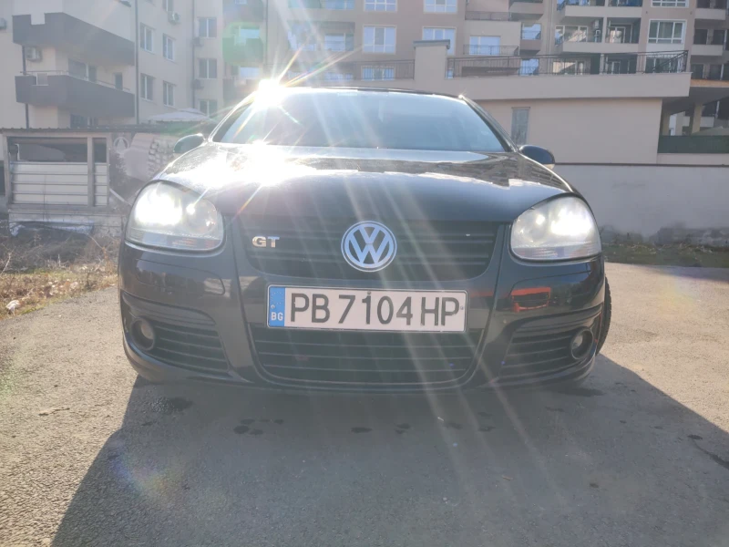 VW Golf, снимка 1 - Автомобили и джипове - 49199654