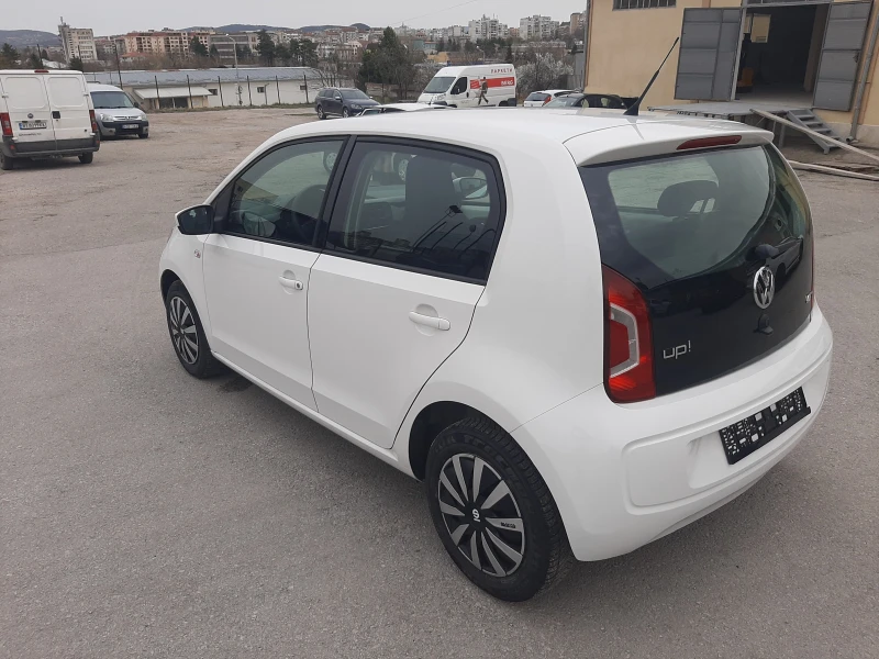 VW Up 1.0mpi, снимка 3 - Автомобили и джипове - 49511794