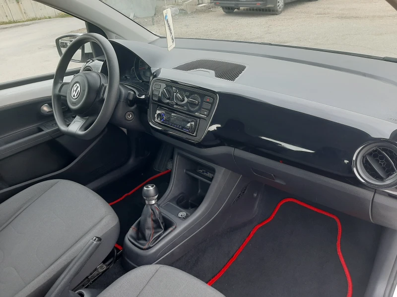 VW Up 1.0mpi, снимка 11 - Автомобили и джипове - 49511794