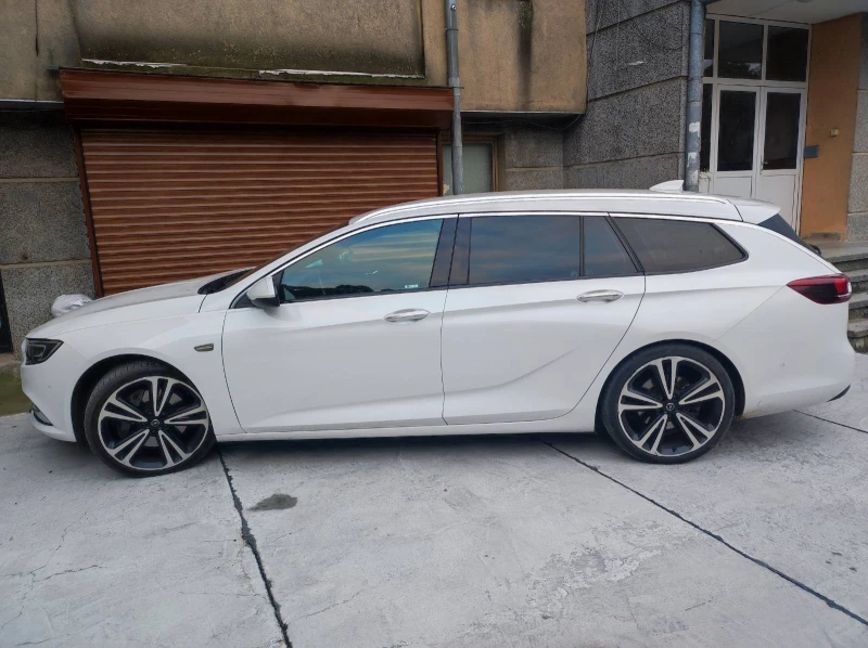 Opel Insignia, снимка 4 - Автомобили и джипове - 51917176