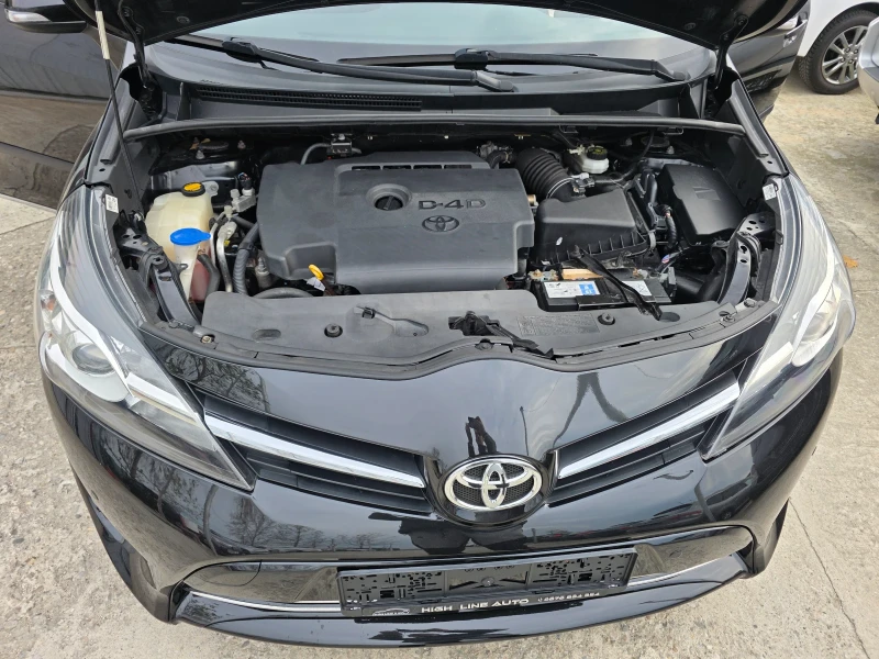 Toyota Verso 2.0 D4D FaceLift Handsfree Тмпомат Парктроник, снимка 12 - Автомобили и джипове - 52805006