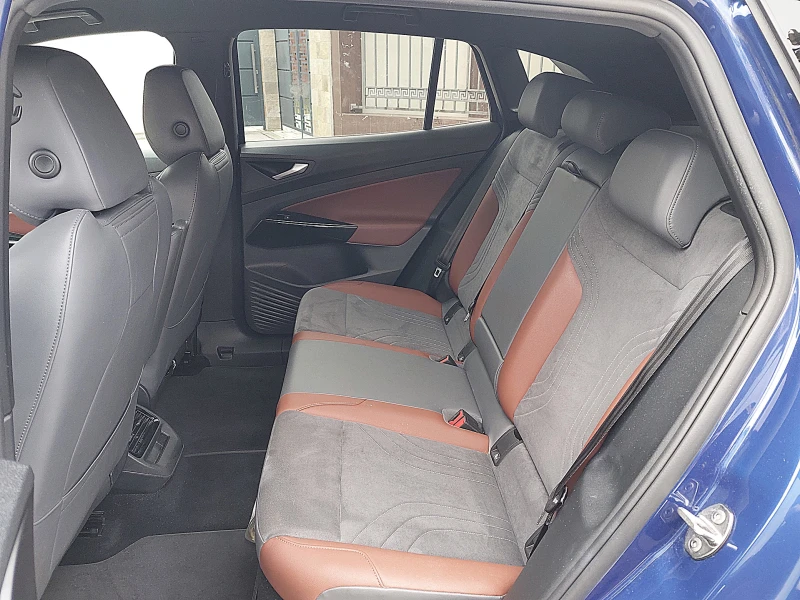 VW ID.4 Pro 82kW/h 1st edition, снимка 17 - Автомобили и джипове - 53135983