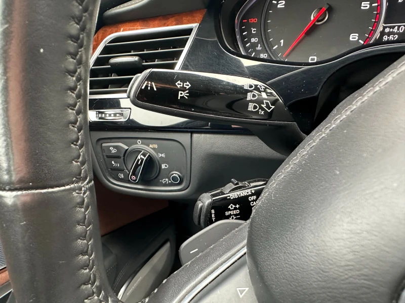 Audi A8, снимка 16 - Автомобили и джипове - 53343019
