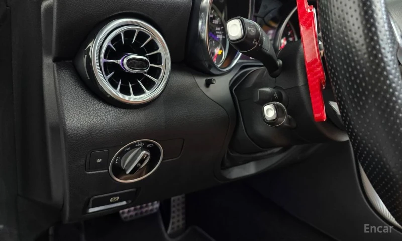 Mercedes-Benz SLC, снимка 13 - Автомобили и джипове - 53424108