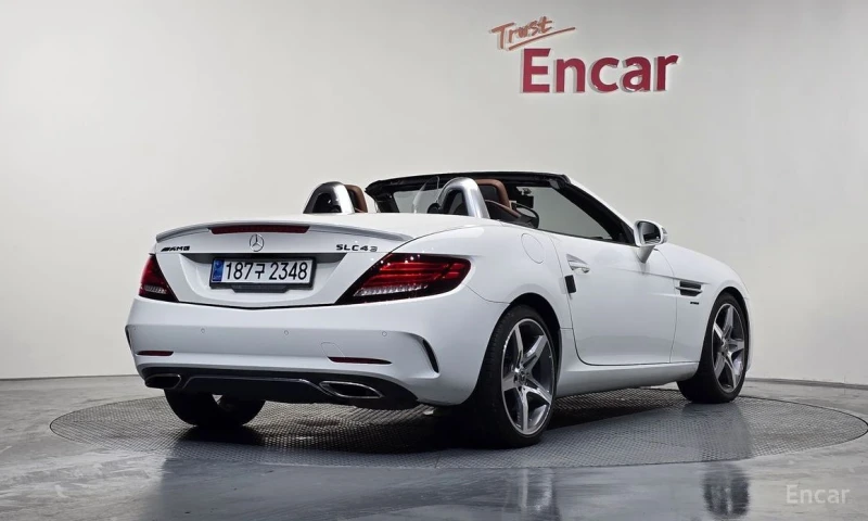 Mercedes-Benz SLC, снимка 2 - Автомобили и джипове - 53424108