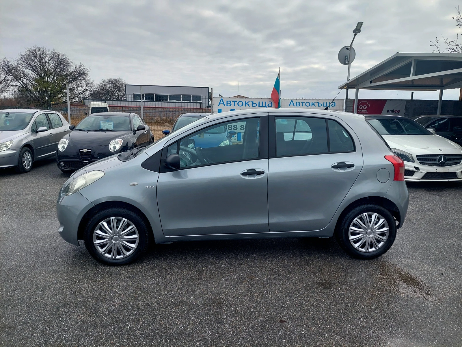 Toyota Yaris 1.4 D4D КЛИМА - изображение 5