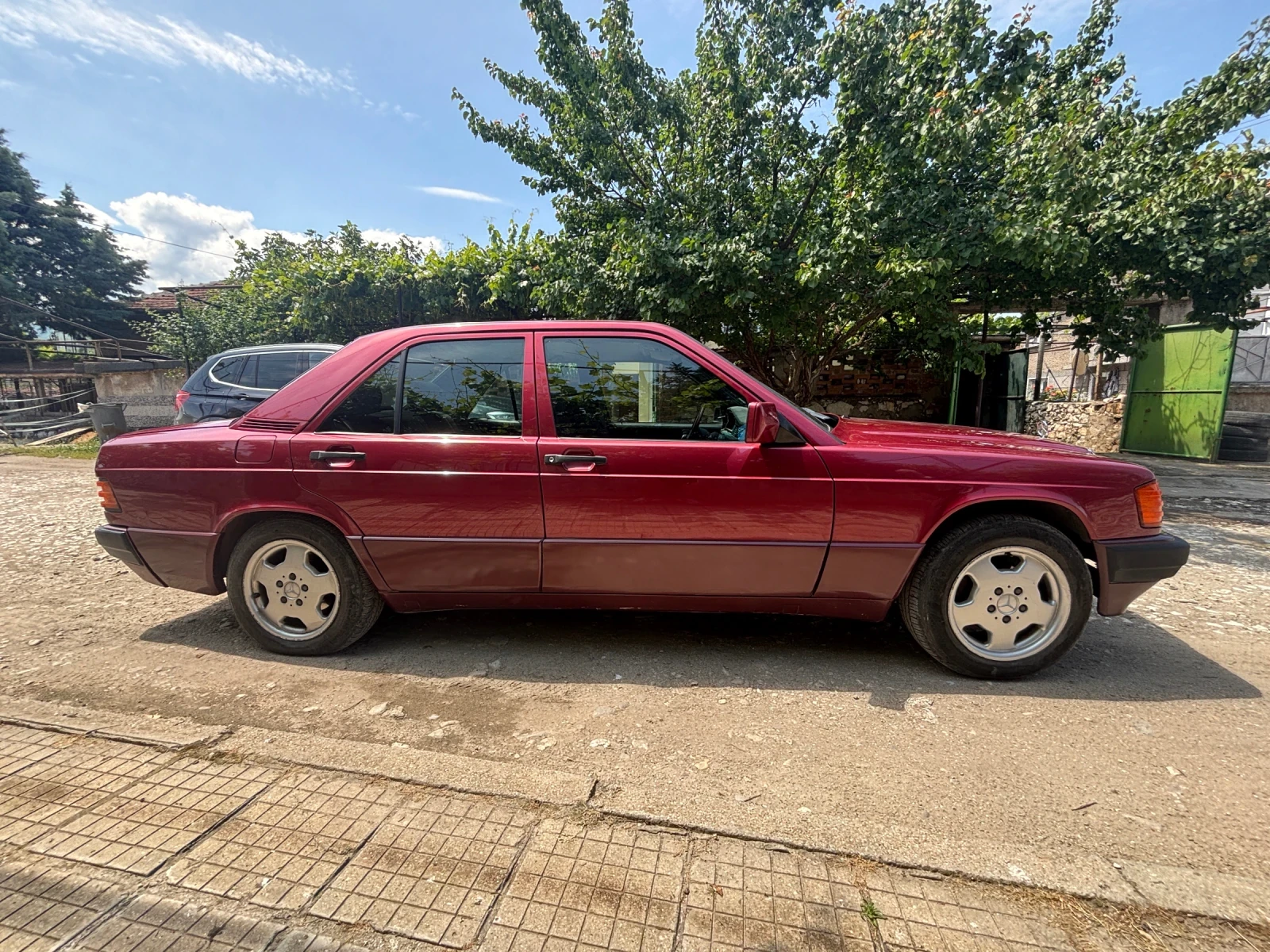 Mercedes-Benz 190  - изображение 4