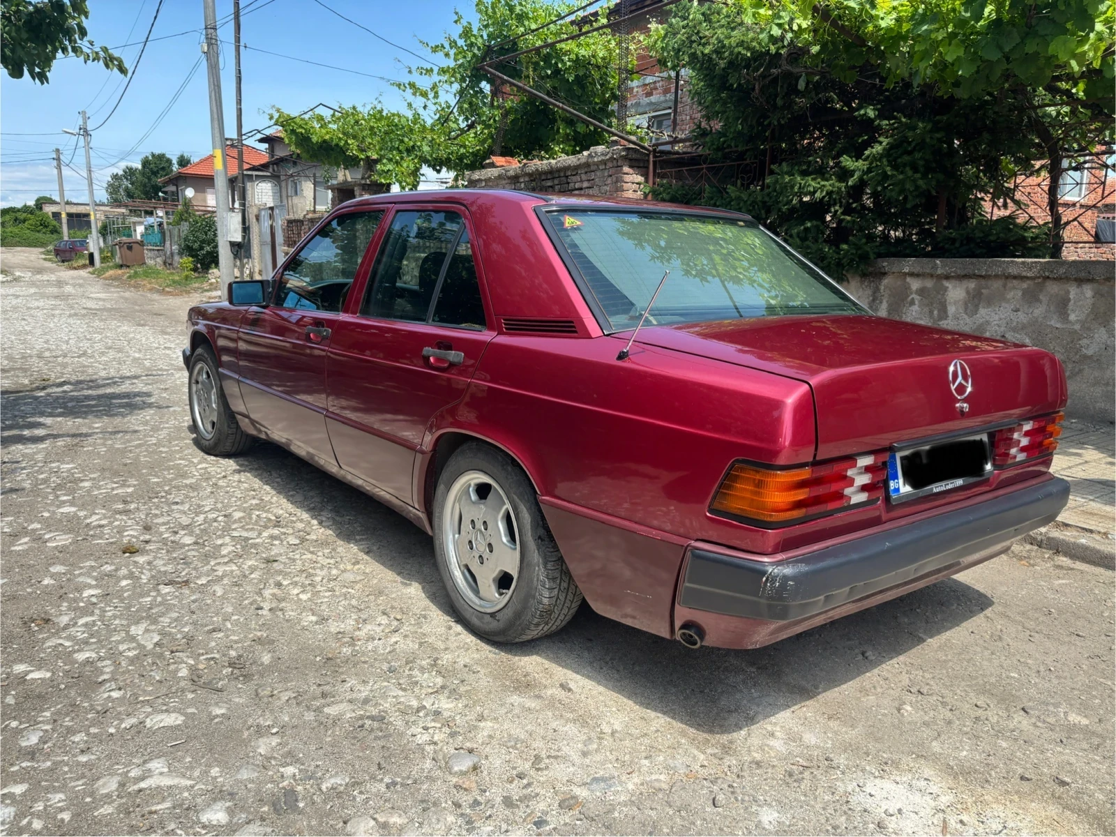 Mercedes-Benz 190  - изображение 6