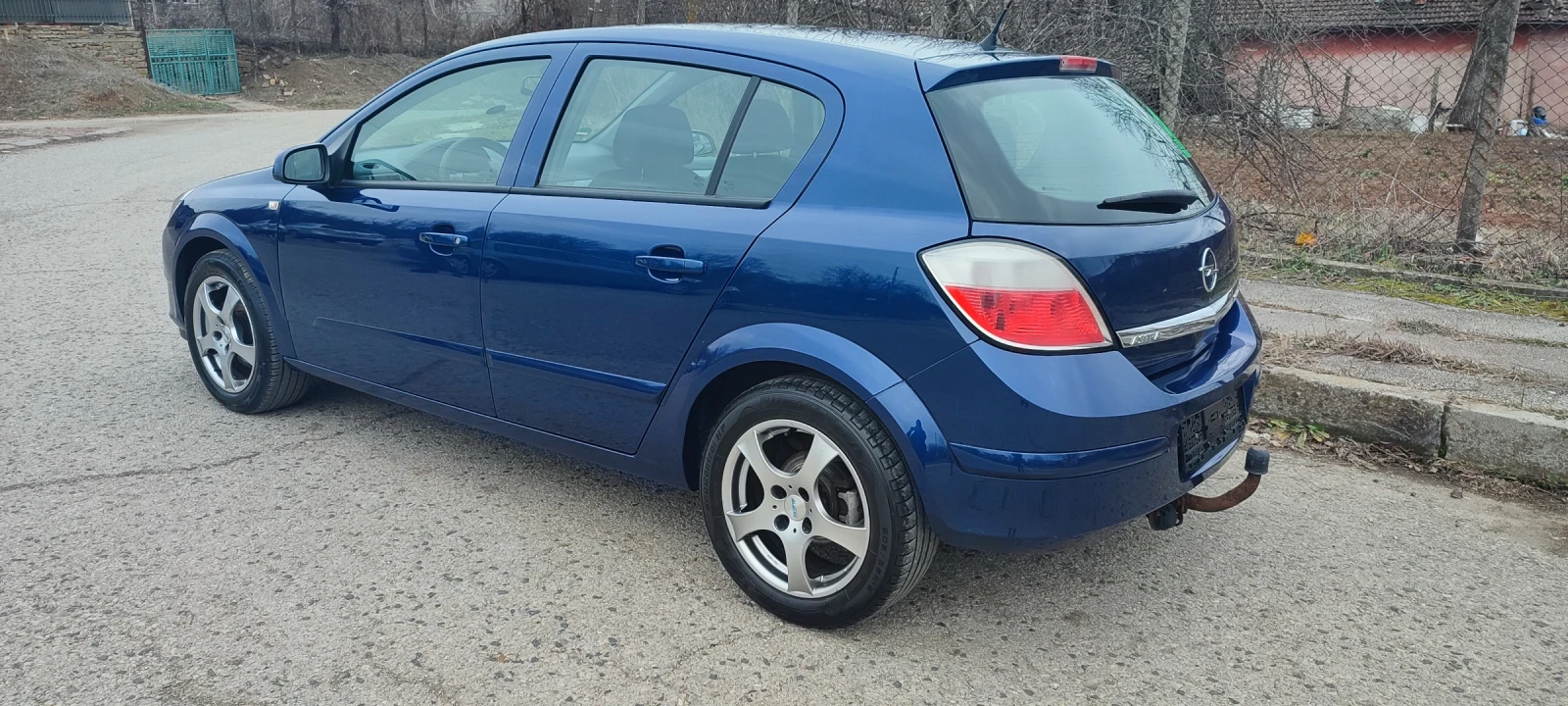 Opel Astra 1.6 - изображение 4