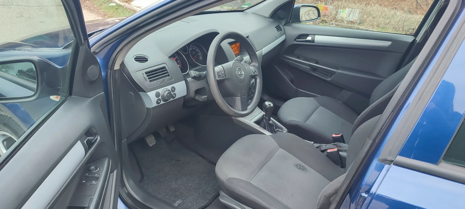 Opel Astra 1.6 - изображение 8