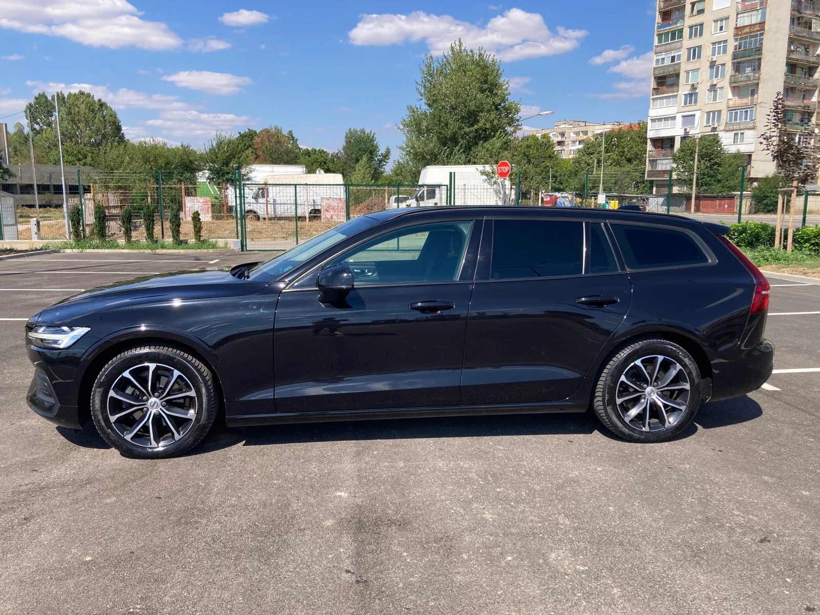Volvo V60 2.0 AVTOMAT DIGITAL - изображение 2