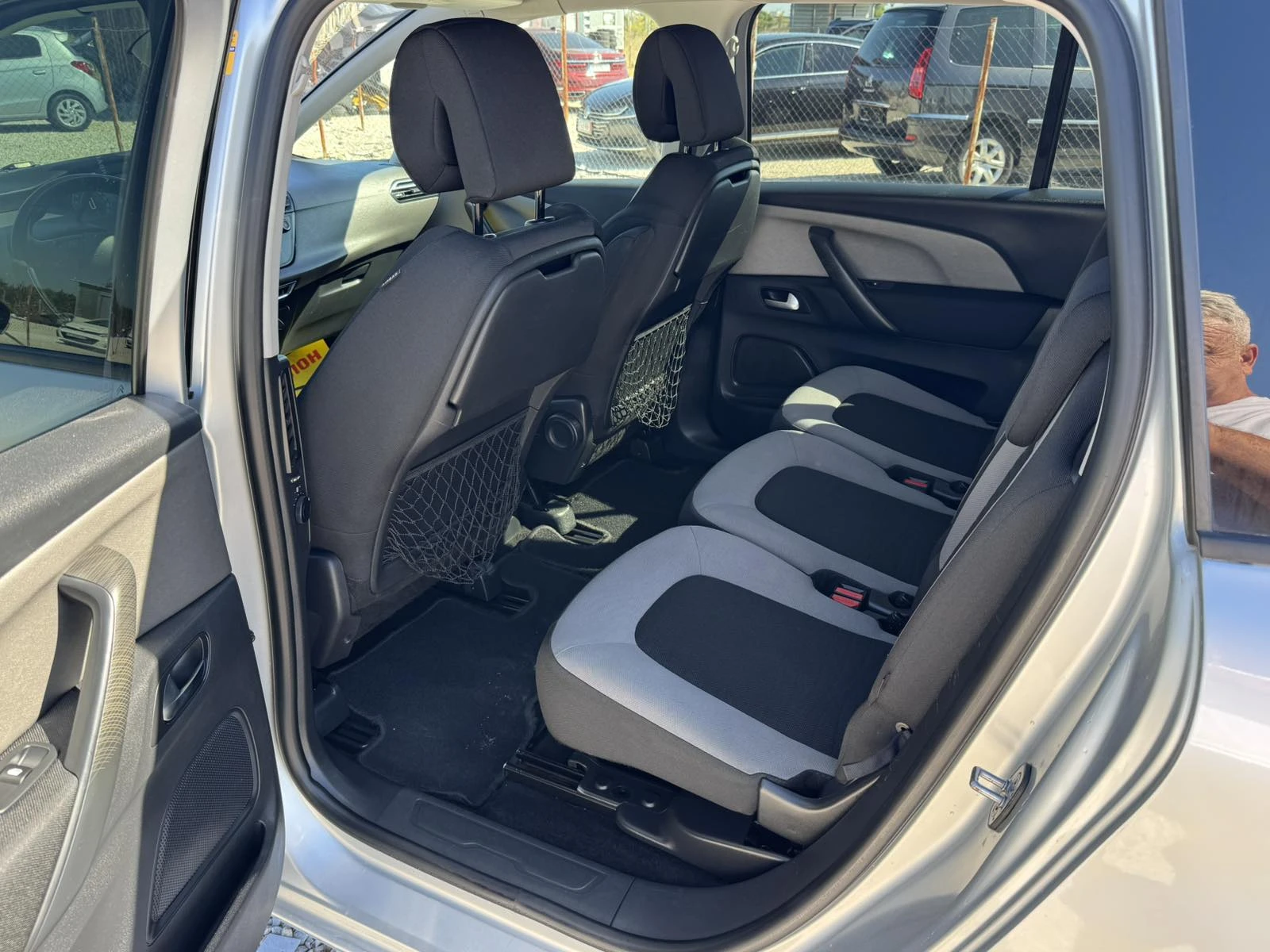 Citroen Grand C4 Picasso 1.6BlueHDI - изображение 8