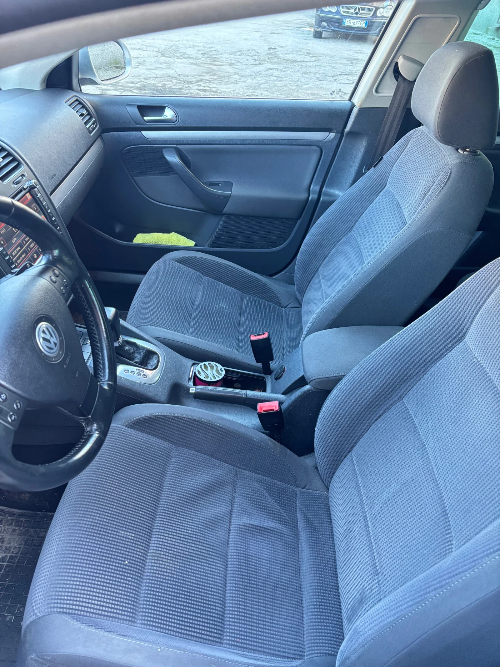 VW Jetta 1.9TDI DSG6. 105 - изображение 10