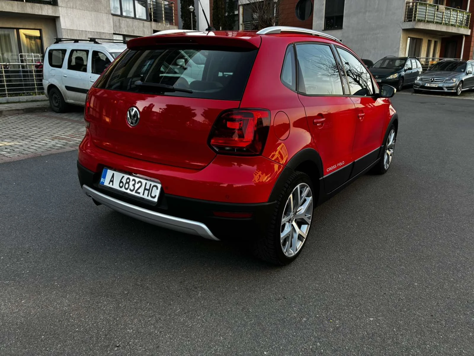 VW Polo CROSS, снимка 3 - Автомобили и джипове - 54100607