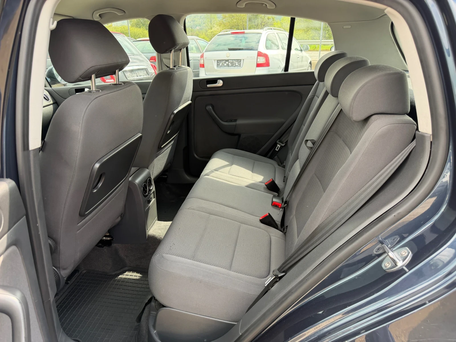 VW Golf Plus 1.9TDI-105PS, снимка 11 - Автомобили и джипове - 54248246