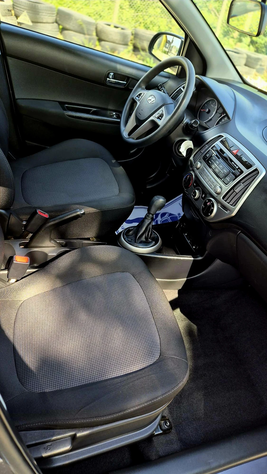 Hyundai I20 1.1 CRDi Classic Blue, снимка 11 - Автомобили и джипове - 54721037