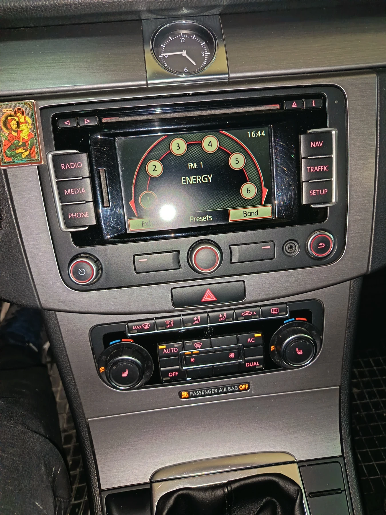 VW Passat 2000kb TDI 140 k.c., снимка 3 - Автомобили и джипове - 54768640