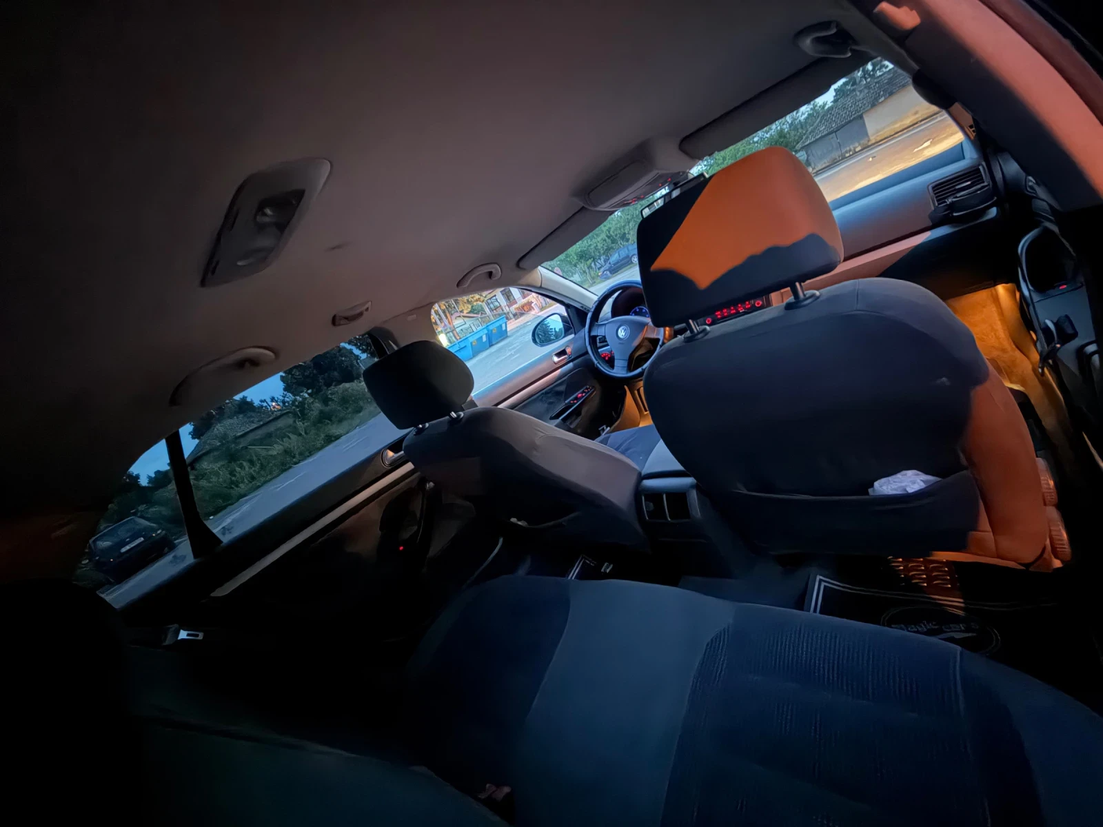 VW Jetta, снимка 13 - Автомобили и джипове - 54824383