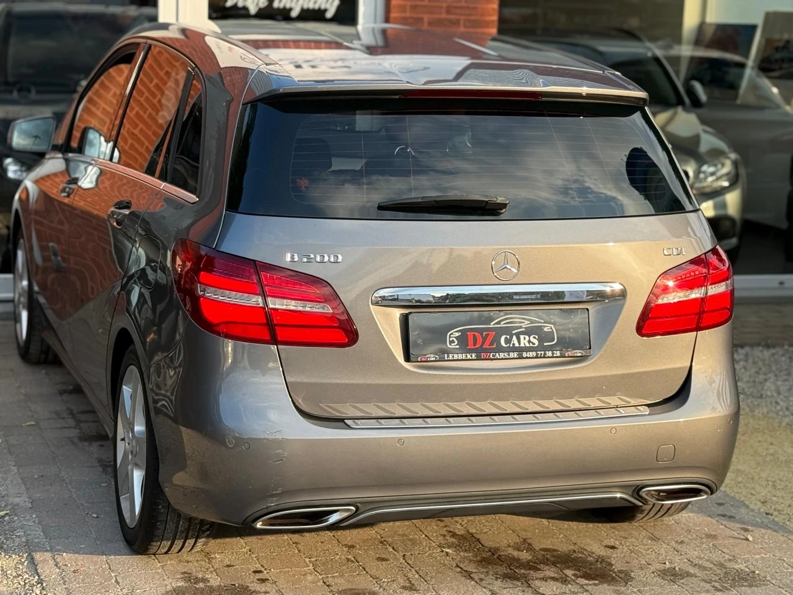 Mercedes-Benz B 220, снимка 8 - Автомобили и джипове - 55081523