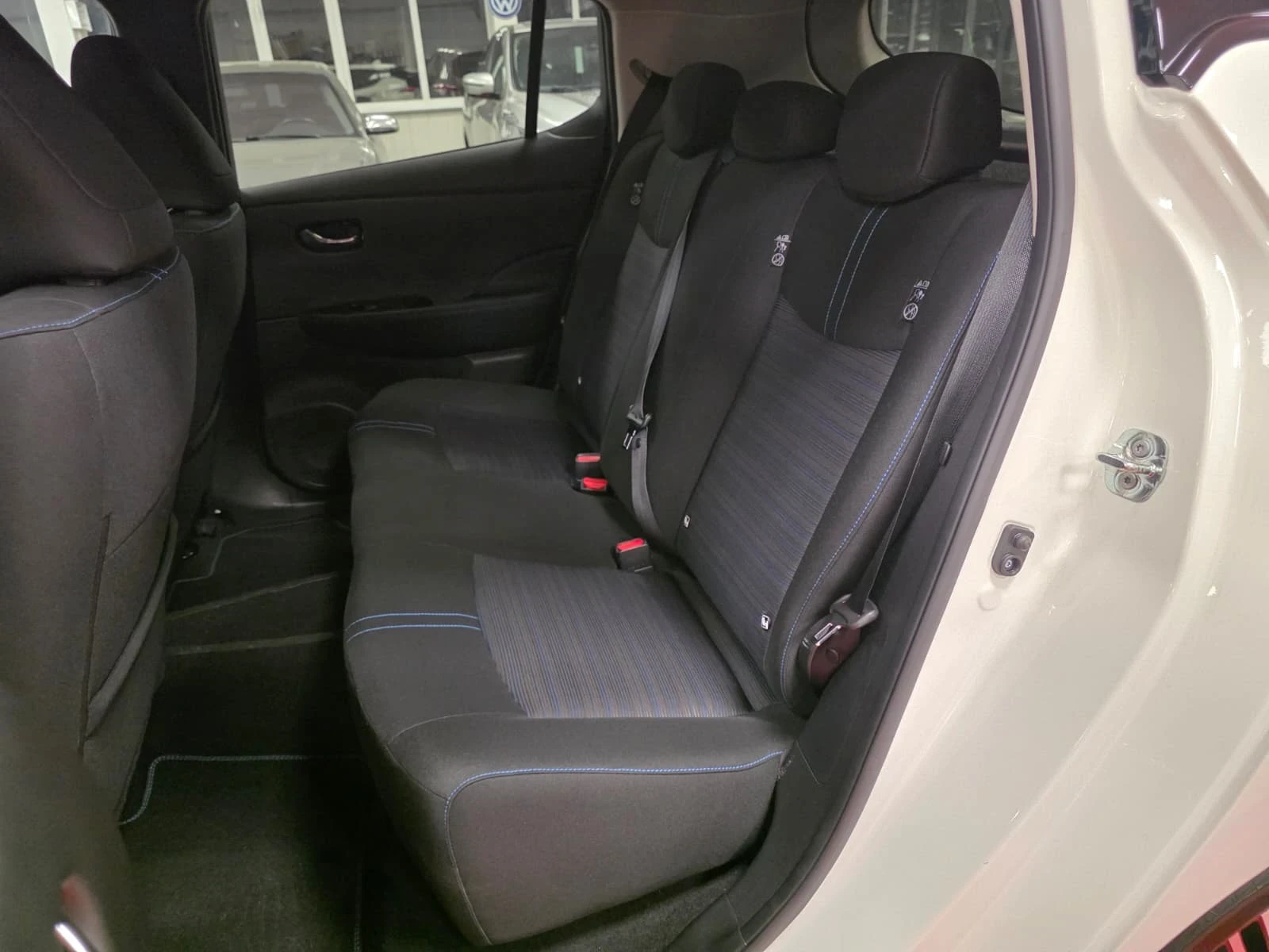 Nissan Leaf  Facelift 2023 | 62 kWh, снимка 14 - Автомобили и джипове - 55431860