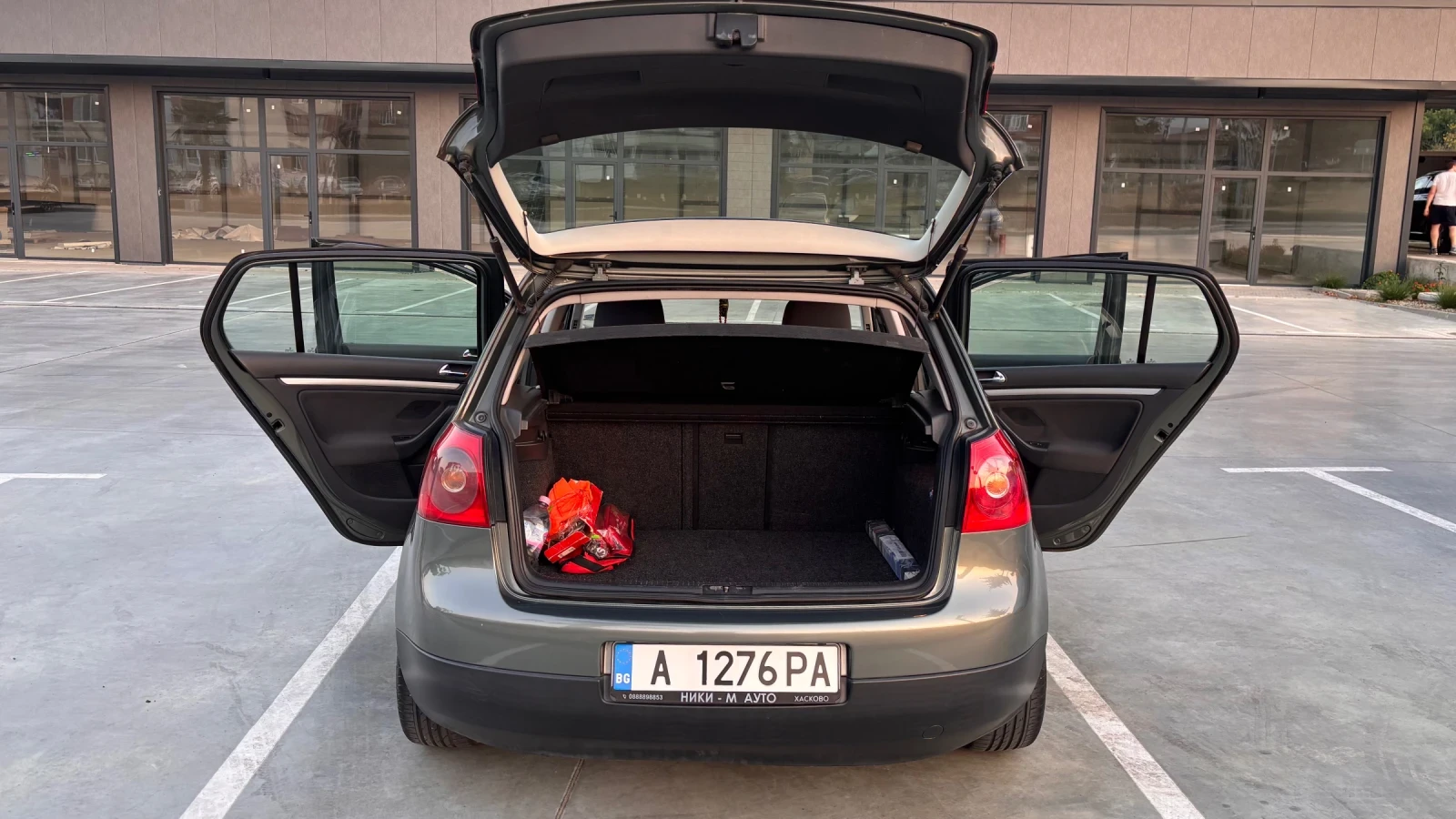 VW Golf 2.0 TDI 140 к.с., снимка 5 - Автомобили и джипове - 55711379