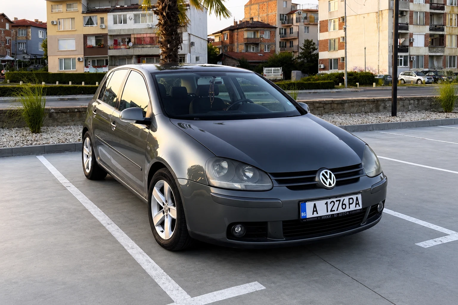 VW Golf 2.0 TDI 140 к.с., снимка 2 - Автомобили и джипове - 55711379