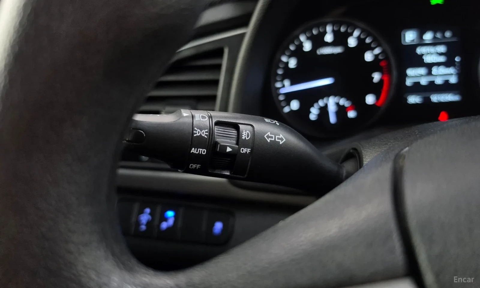 Hyundai Elantra Подгрев\Start Stop\Реални километри, снимка 15 - Автомобили и джипове - 56295682