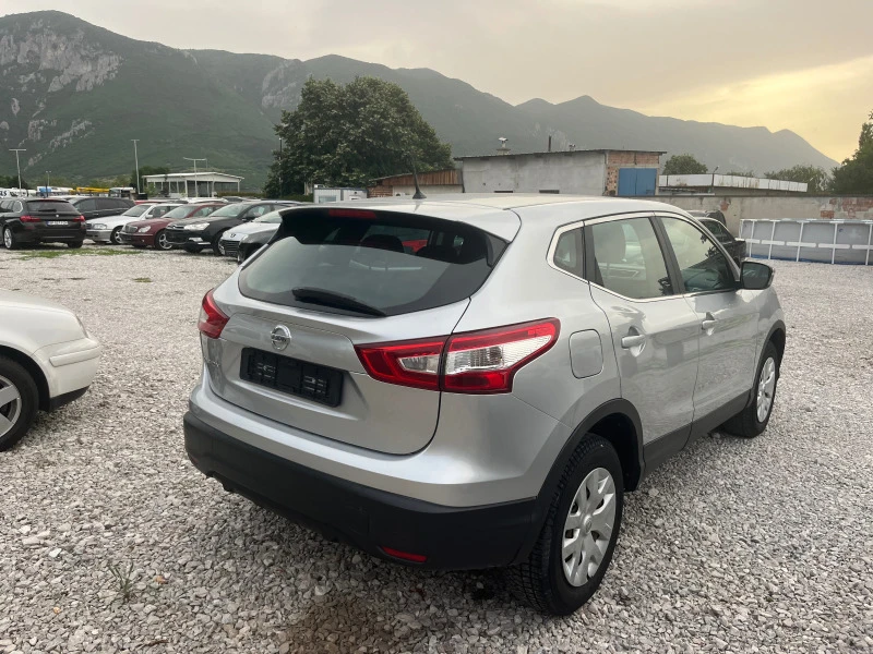 Nissan Qashqai 1.2 DIG-T 100х. км., снимка 6 - Автомобили и джипове - 46497833