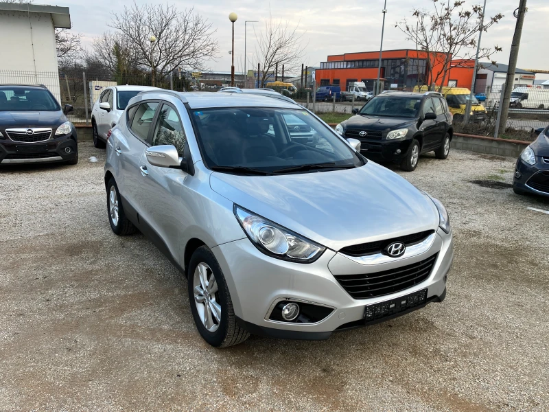 Hyundai IX35 2.0 CRDI -4x4, снимка 10 - Автомобили и джипове - 48772796