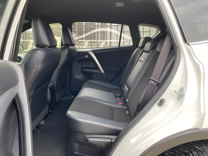 Toyota Rav4 2.5 Hybrid* Key GO* Dis* Full* КАТО НОВА* , снимка 15 - Автомобили и джипове - 53560883