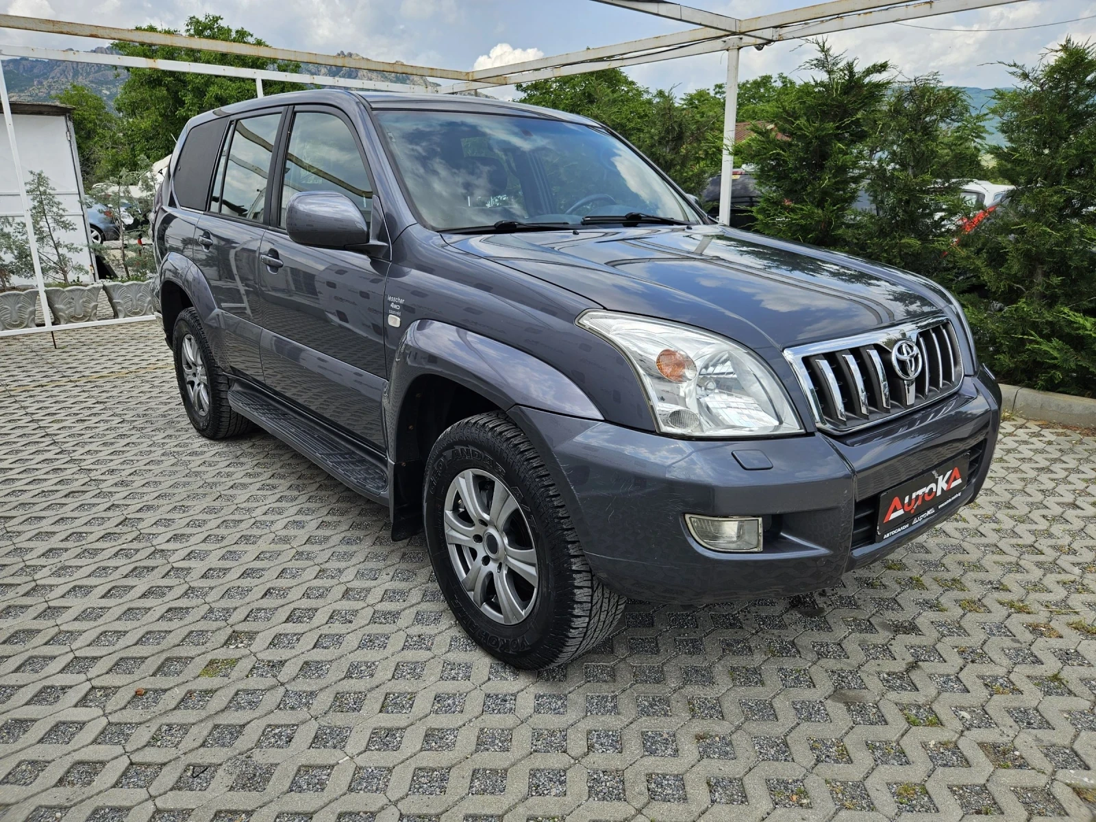 Toyota Land cruiser 3.0D4d-163кс= АВТОМАТ= ДЪЛГА БАЗА= ВЪЗДУХ= ШИБЕДАХ - изображение 2