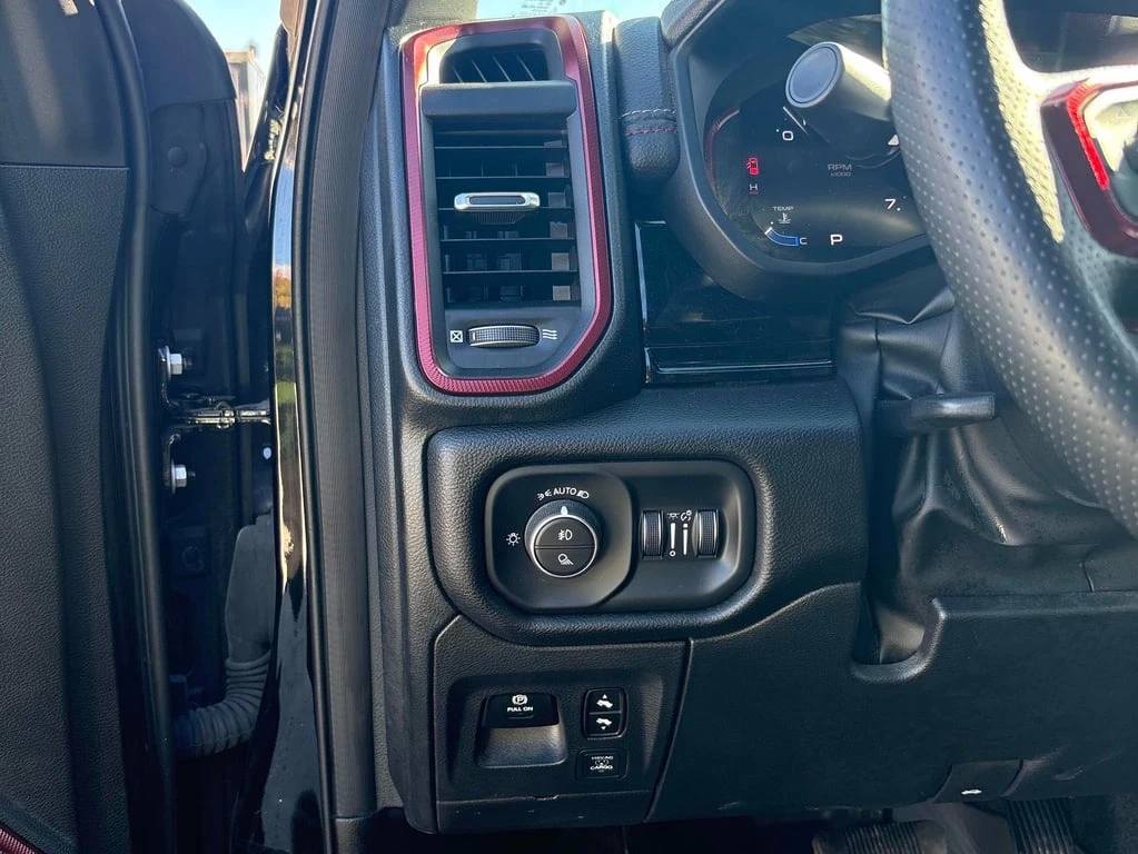 Dodge RAM 1500 * Rebel / DISTRONIC / 360 / CARFAX | Mobile.bg � ����������� 16