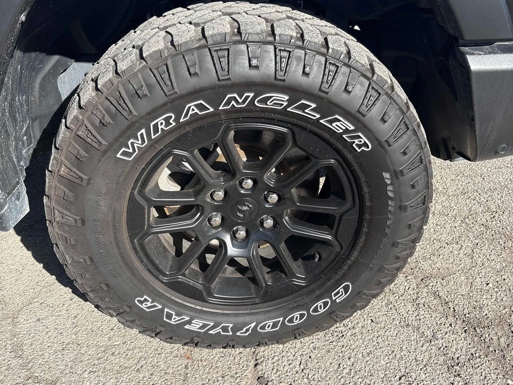 Dodge RAM 1500 * Rebel / DISTRONIC / 360 / CARFAX - изображение 6