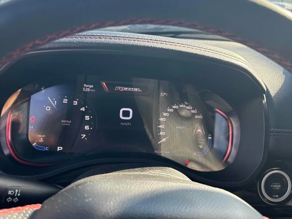 Dodge RAM 1500 * Rebel / DISTRONIC / 360 / CARFAX - изображение 8