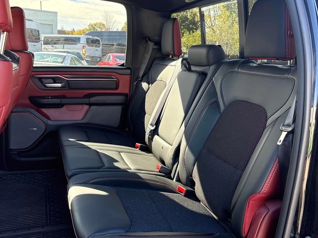 Dodge RAM 1500 * Rebel / DISTRONIC / 360 / CARFAX | Mobile.bg � ����������� 15