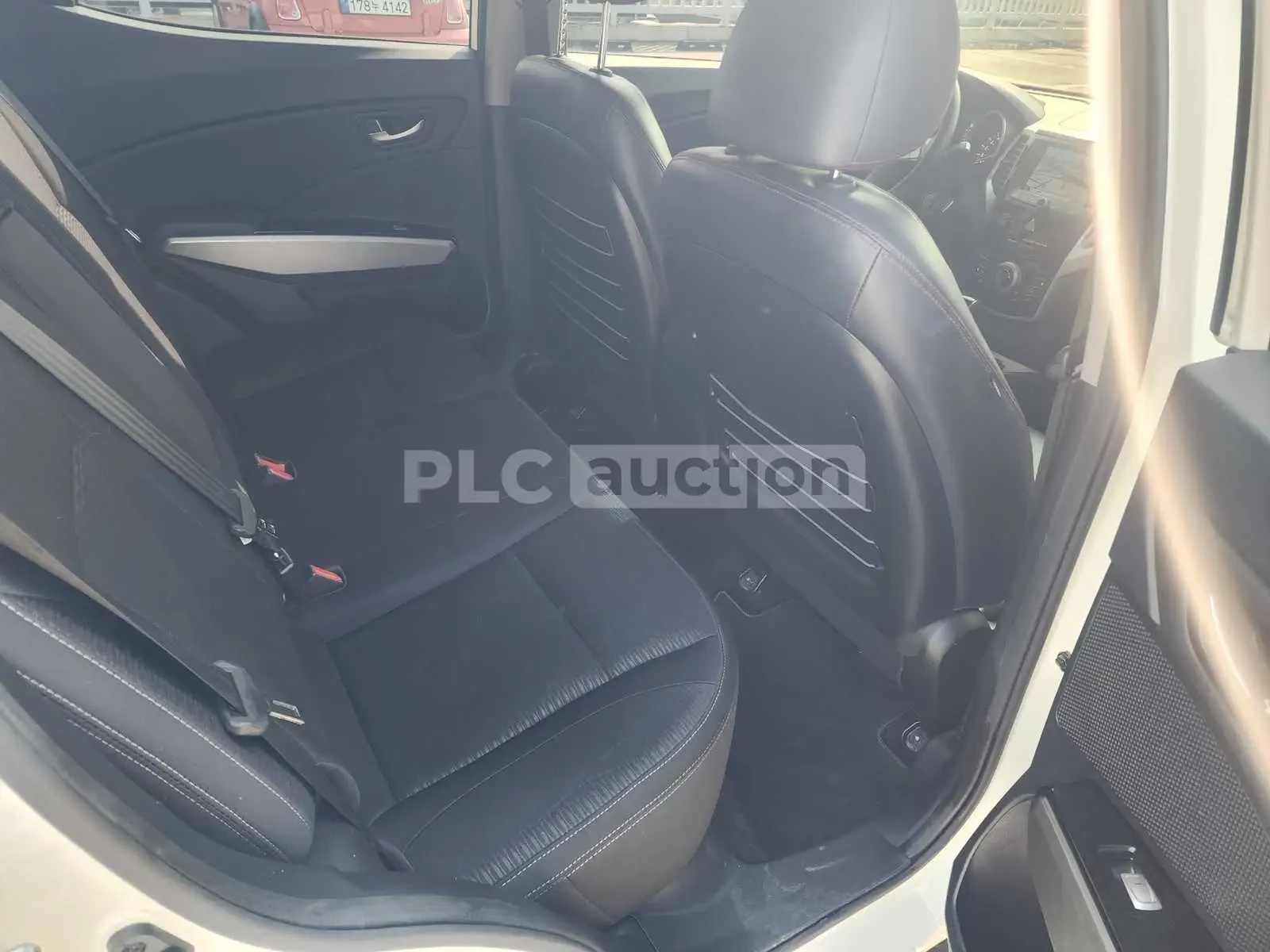SsangYong Tivoli | Mobile.bg � ����������� 10